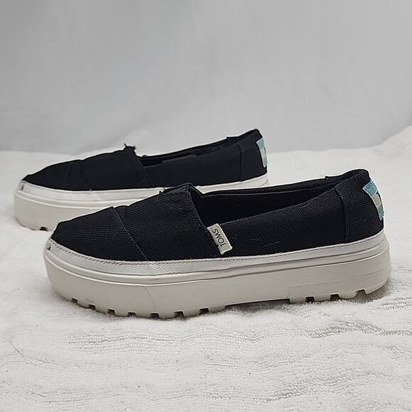 TOMS ALPARGATA LUG BLACK HEAVY CANVAS HEAVY DUTY THICK CHUNKY SOLES LADIES 6 GUC - Picture 2 of 16
